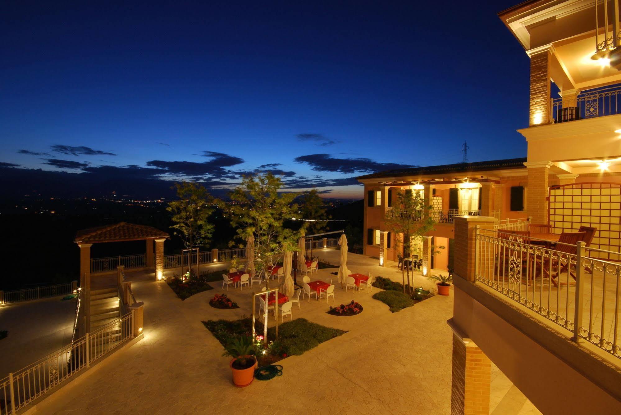 Incantea Resort Tortoreto Exteriér fotografie